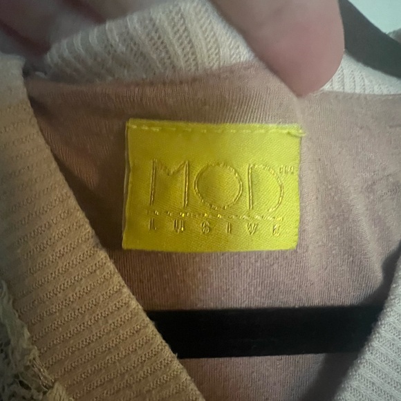 Taupe and cream zip up lace cardigan - Picture 2 of 5